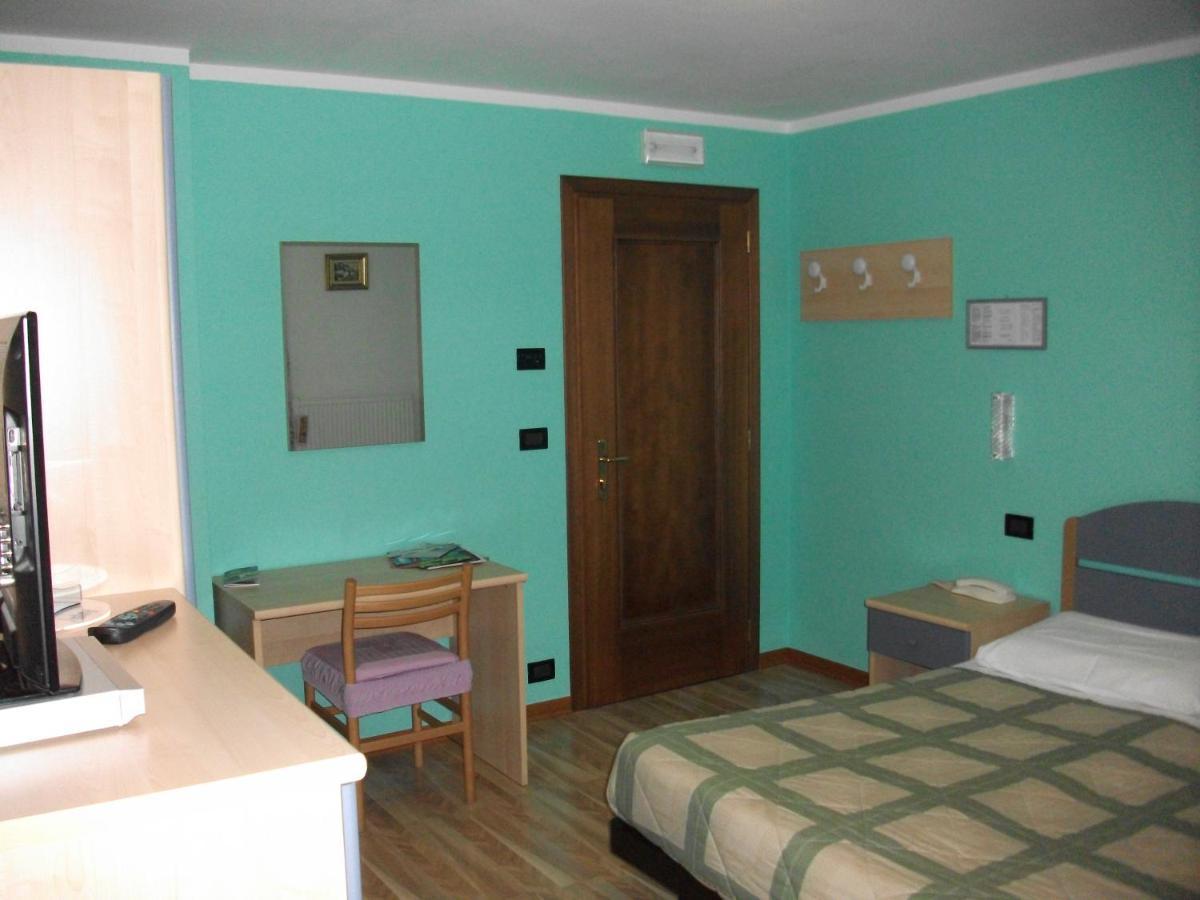 Hotel Genzianella Presenaio المظهر الخارجي الصورة
